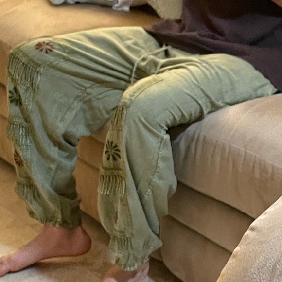 Free Flow Pants - Picture 6 of 6